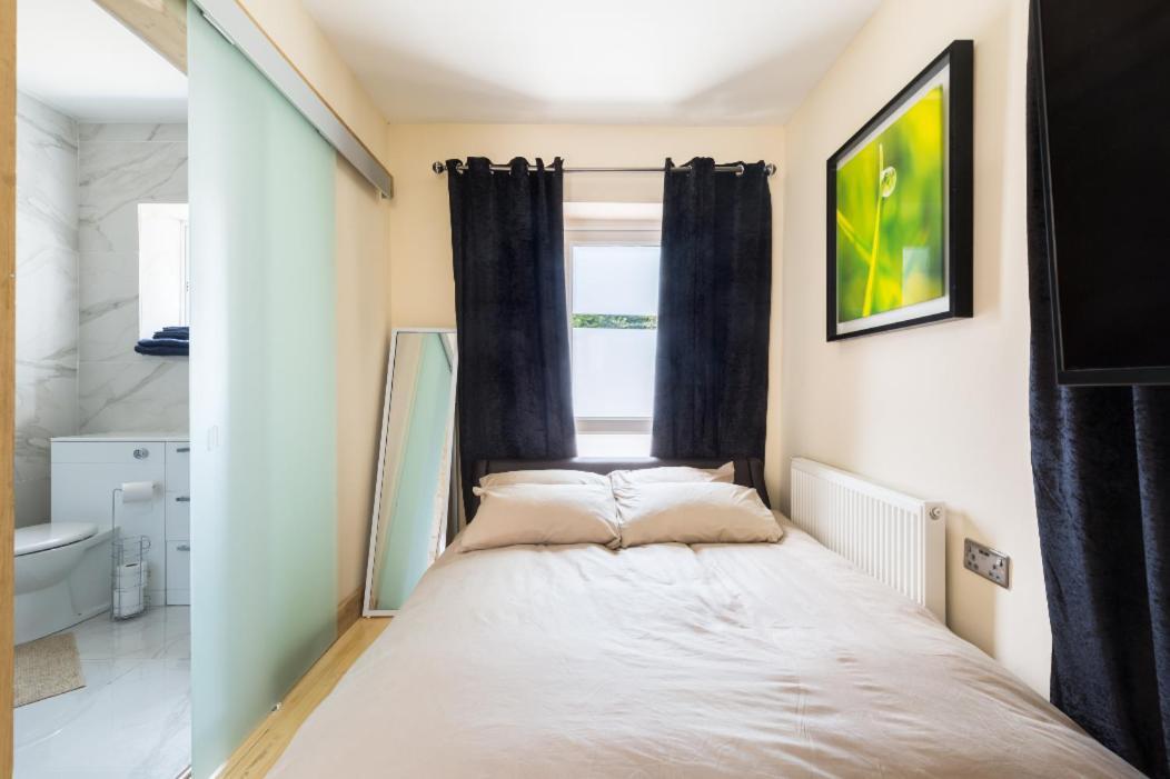 Umbrella Properties Private Apartment เบอร์มิงแฮม ภายนอก รูปภาพ