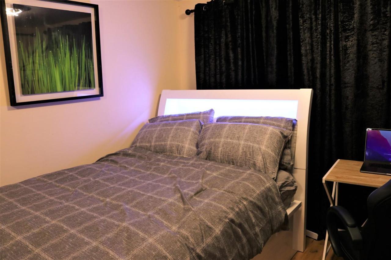Umbrella Properties Private Apartment เบอร์มิงแฮม ภายนอก รูปภาพ